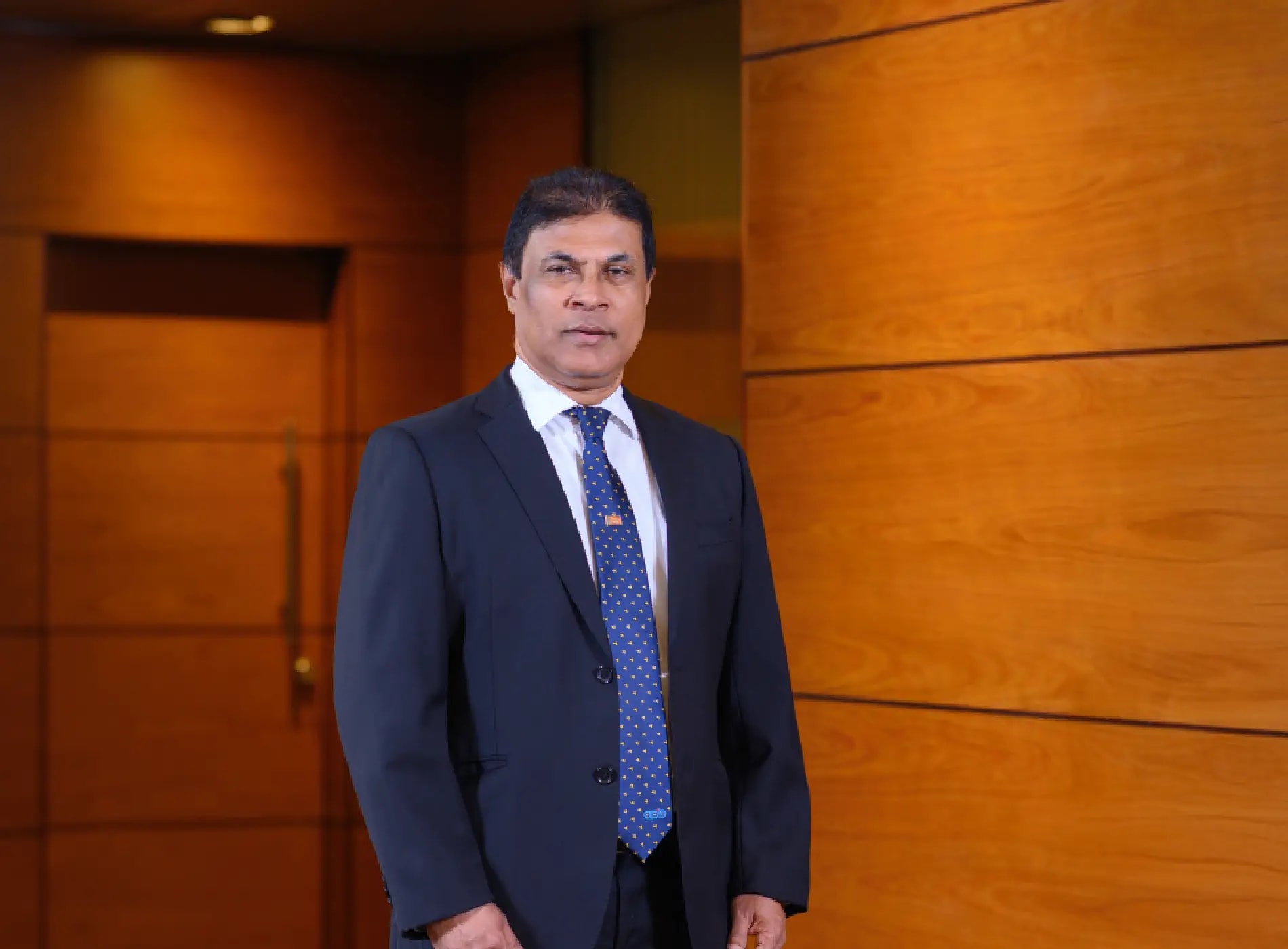 Portrait of Mr. Tharaka Ranwala, Senior Deputy General Manager - Life Lead Operations, Sampath Bank PLC